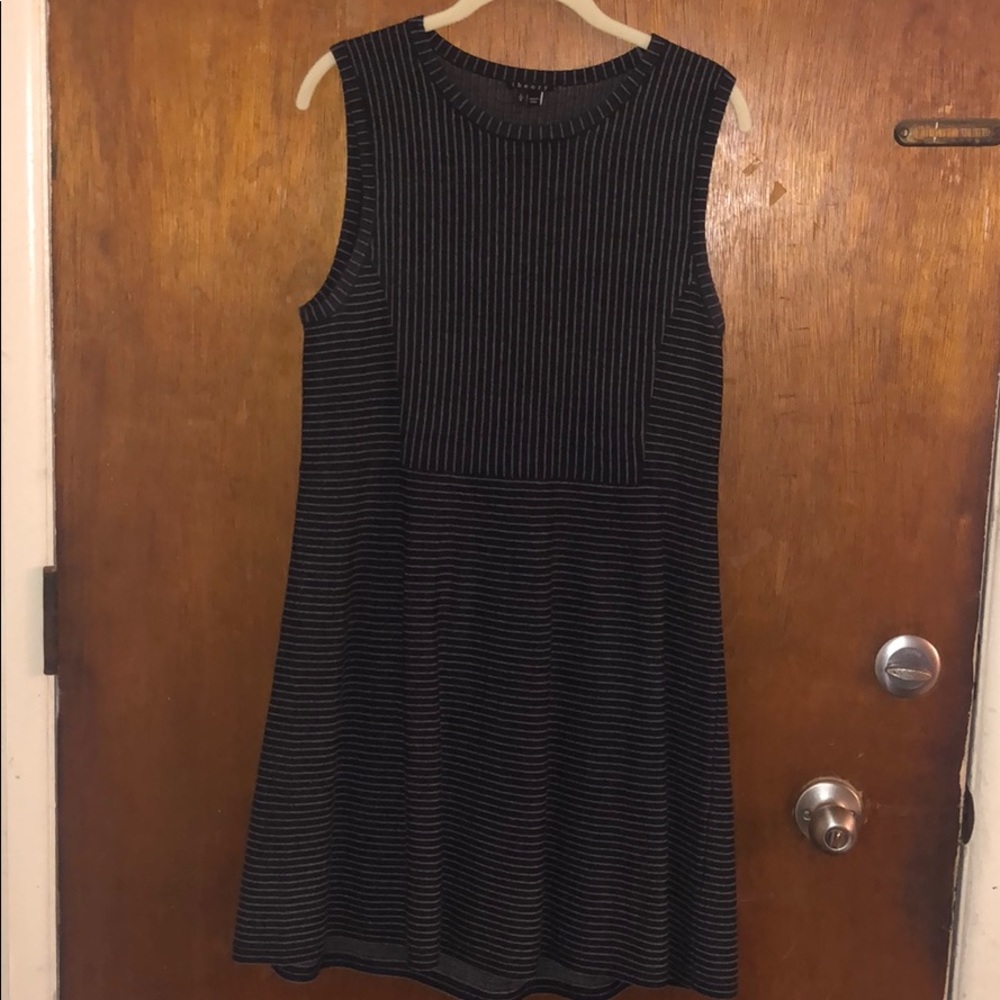 Awesome Theory work dress for Winter!